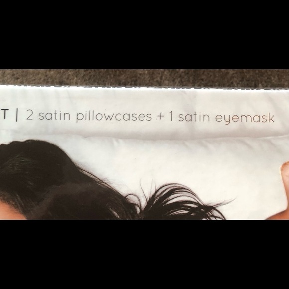 NEW/ BEAUTY SLEEP / NIB/ 3 Piece Satin Sleep Set - Picture 7 of 8